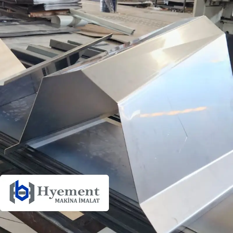 ثني المعادن وتصنيع قطع معدنية للمشاريع الصناعية