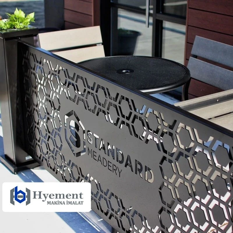 انتاج الأسوار المعدنية